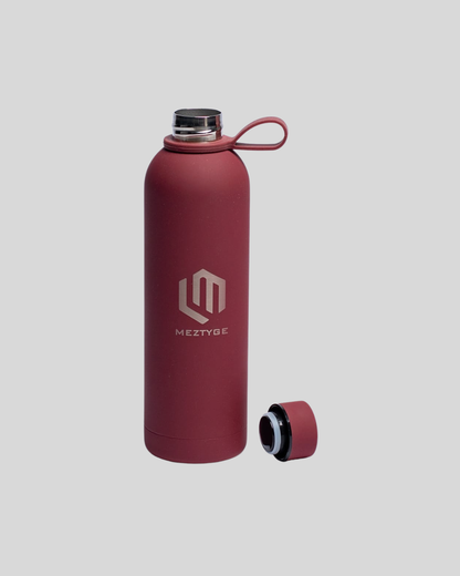 MEZTYGE Thermal Bottle – Leakproof, rubber-coated, and suitable for any drink.