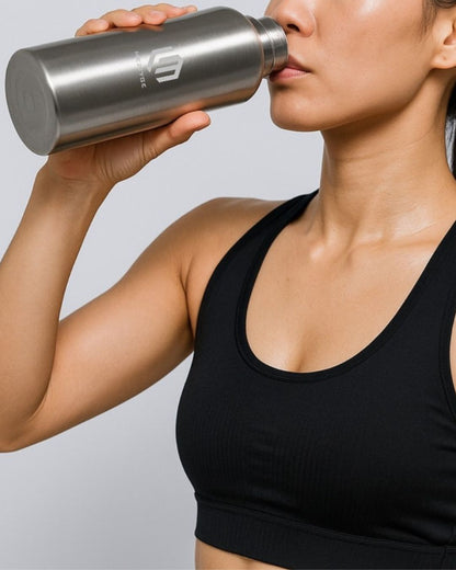 MEZTYGE 1L Stainless Steel Insulated Bottle – Silver – For Hot & Cold Drinks.